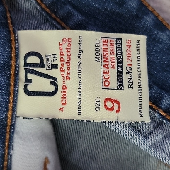 Size 9 A Chip and Pepper Production mini skirt - Picture 6 of 6